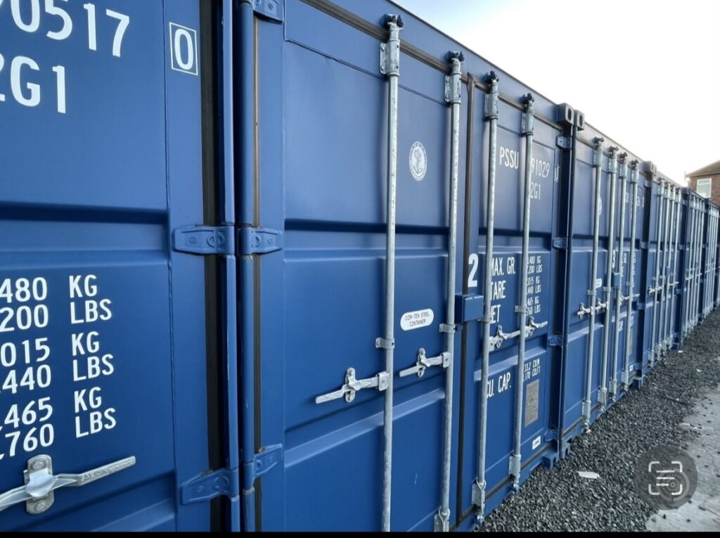 IMG_2979_CONTAINERS